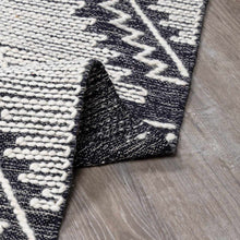 Carregar imagem no visualizador da galeria, Brownhills Cream&amp;Black Trellis Cotton Area Rug
