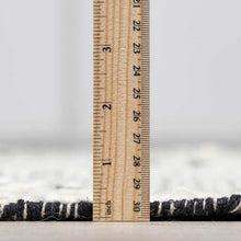 Carregar imagem no visualizador da galeria, Brownhills Cream&amp;Black Trellis Cotton Area Rug
