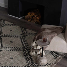 Carregar imagem no visualizador da galeria, Brownhills Cream&amp;Black Trellis Cotton Area Rug
