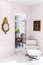 Carregar imagem no visualizador da galeria, Ballet Shoes - Manor Borne Wall Paint
