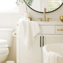 Load image into Gallery viewer, Bamboo Bath Towel - White
