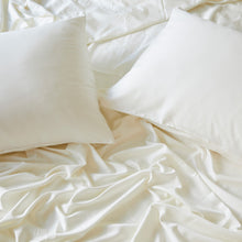 Load image into Gallery viewer, Bamboo Pillowcase Set – Ivory
