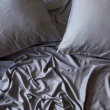 Load image into Gallery viewer, Bamboo Pillowcase Set – Platinum
