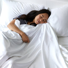 Load image into Gallery viewer, Bamboo Bed Sheet Set - White
