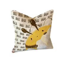 Cargar imagen en el visor de la galería, Bee Sunshine Cushion Covers
