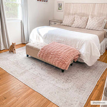 Cargar imagen en el visor de la galería, Bethany Vintage Flat Pile Washable Rug
