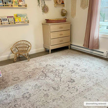 Cargar imagen en el visor de la galería, Bethany Vintage Flat Pile Washable Rug
