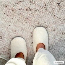 Cargar imagen en el visor de la galería, Bethany Vintage Flat Pile Washable Rug
