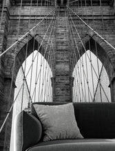 Cargar imagen en el visor de la galería, Black and White Brooklyn Bridge Wallpaper Mural. New York City Theme Decor. #6798
