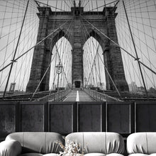 Cargar imagen en el visor de la galería, Black and White Brooklyn Bridge Wallpaper Mural. New York City Theme Decor. #6798
