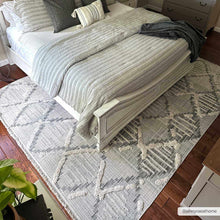 Load image into Gallery viewer, Bogtong High-Low Rustic Rug

