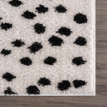 Carregar imagem no visualizador da galeria, Cansu Black &amp; White Dotted Area Rug
