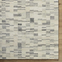 Cargar imagen en el visor de la galería, Cathal Broken Striped Area Rug
