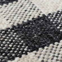 Cargar imagen en el visor de la galería, Chilliwack Gray Plaid Wool Rug
