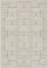 Cargar imagen en el visor de la galería, Chanda Area Rug
