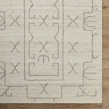 Cargar imagen en el visor de la galería, Chanda Area Rug
