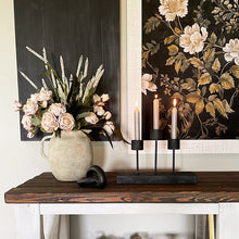 Carregar imagem no visualizador da galeria, Distressed Black Metal Candle Holder
