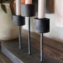 Carregar imagem no visualizador da galeria, Distressed Black Metal Candle Holder

