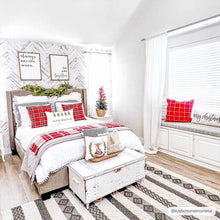 Load image into Gallery viewer, Whittington Black&amp;White Wool Rug - Clearance
