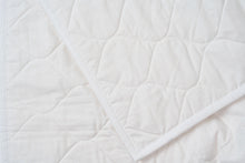 Load image into Gallery viewer, Cotton Quilted Bedspread
