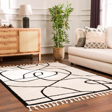 Carregar imagem no visualizador da galeria, Azana Black &amp; White Area Rug
