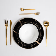 Cargar imagen en el visor de la galería, Ozarke&#39;s Libra Black Marble Plate Set
