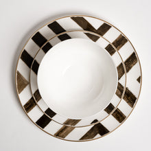 Load image into Gallery viewer, Davi Black Crossroad Plates
