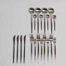 Cargar imagen en el visor de la galería, Royal Cutlery Set
