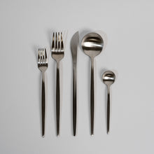 Carregar imagem no visualizador da galeria, Royal Cutlery Set
