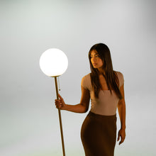 Cargar imagen en el visor de la galería, Polaris Floor Lamp
