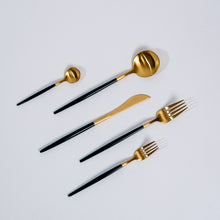 Cargar imagen en el visor de la galería, Royal Cutlery Set
