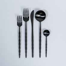 Cargar imagen en el visor de la galería, Kiribati Cutlery Set
