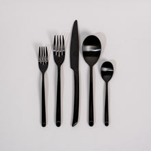 Cargar imagen en el visor de la galería, Kaya Black Cutlery Set
