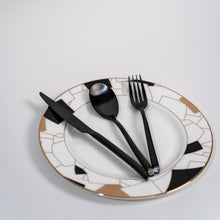 Cargar imagen en el visor de la galería, Kaya Black Cutlery Set
