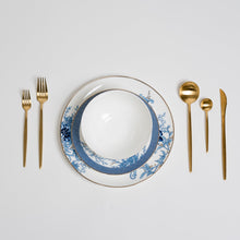 Load image into Gallery viewer, Blue Flower Plates Set
