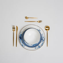 Load image into Gallery viewer, Blue Flower Plates Set
