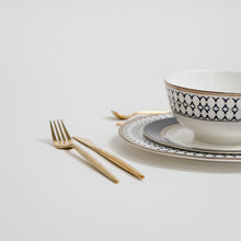 Load image into Gallery viewer, Vertex Wooden Plates Set
