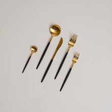 Carregar imagem no visualizador da galeria, Royal Cutlery Set
