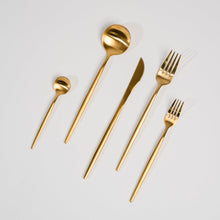 Cargar imagen en el visor de la galería, Royal Cutlery Set
