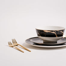 Cargar imagen en el visor de la galería, Ozarke&#39;s Libra Black Marble Plate Set
