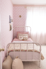 Carregar imagem no visualizador da galeria, Brinkley Wallpaper
