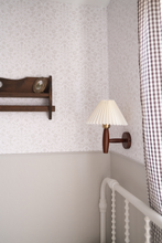 Carregar imagem no visualizador da galeria, Junie Wallpaper by Kourtni Gunn
