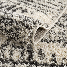 Cargar imagen en el visor de la galería, Fishhook Berber Shag Carpet
