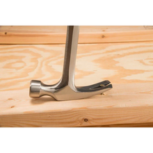 Carregar imagem no visualizador da galeria, Estwing E20S 20oz Rip Hammer w/ Leather Grip
