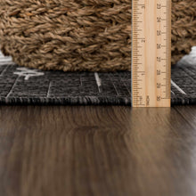 Carregar imagem no visualizador da galeria, Frankville Black&amp;White All Over Performance Rug

