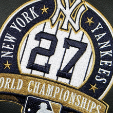 Load image into Gallery viewer, Swivel Bar Stool 2000 with New York Yankees 27th Champ
