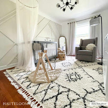 Load image into Gallery viewer, Emlenton Berber Shag with Tassels - Clearance
