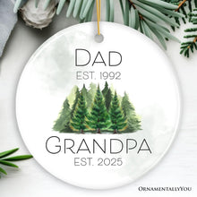 Carregar imagem no visualizador da galeria, Personalized Ornament For New Grandpa, Promoted Dad to Grandfather Gift With Custom Date
