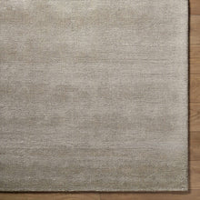 Carregar imagem no visualizador da galeria, Brockton Solid Gray Wool Rug
