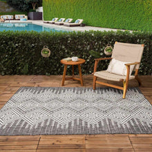 Carregar imagem no visualizador da galeria, Frankville Black&amp;White All Over Performance Rug
